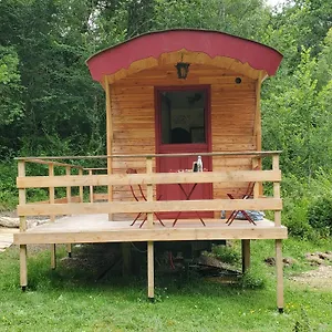 Maison d'hôtes Le Val Du Pech Chantant D'hotes, Pern
